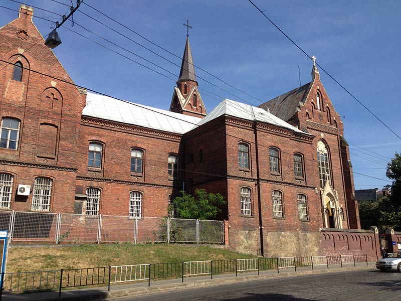 Храм Святого Климентія Папи - монастир Кармеліток Босих