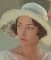This image has an empty alt attribute; its file name is rosalli.jpg