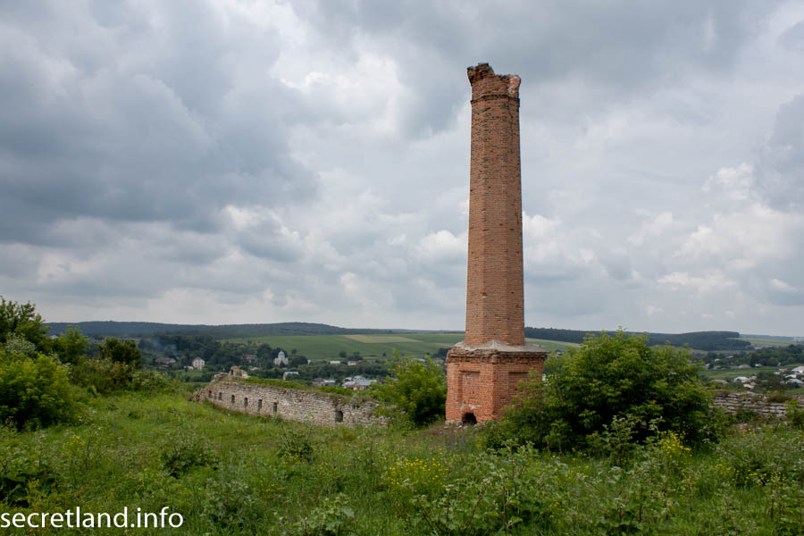 Руины замка в Сатанове